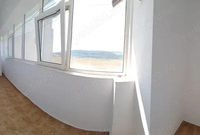 Inchiriez apartament cu 3 camere in Dacia Bicaz