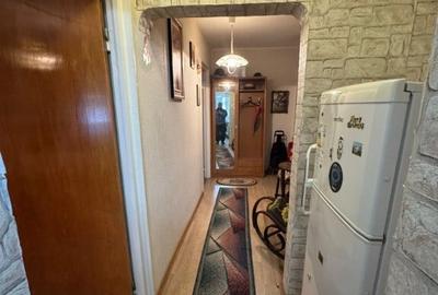 Apartament cu 3 camere semidecomandat în Drumul Taberei - 9