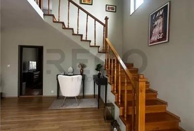 Casă cu 3 camere cu Teren 442 Mp în Beiuș - 10