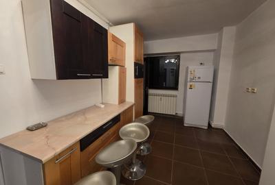 Piata Muncii, 5 minute metrou, chiar pe Calea Calarasilor, stradal,centrala - 1