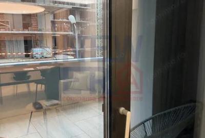 Vanzare apartament cu 3 camere - 1