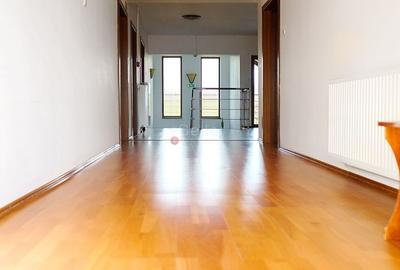 Complex de Vile cu Destinatii Multiple - 53