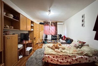 Garsoniera de vanzare | 20mp | Mobilata si utilata | Zona Blascovici - 1