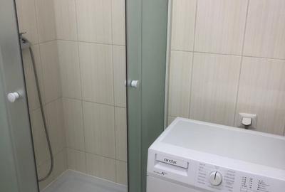 Garsonieră în Titan - 2