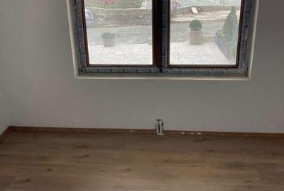 Casă cu 4 camere cu Teren 170 Mp în Central - 2