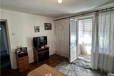SPITALUL JUDETEAN - 3 Camere - ETAJ 3 - Renovat - Centrala - Clima