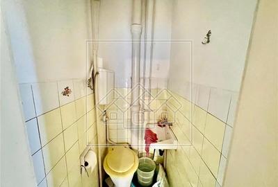 Casa de vanzare in Sibiu - 6 camere, garaj - teren 250 mp - 7