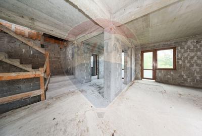 Casă cu 8 camere cu Teren 470 Mp în Gemenii - 10