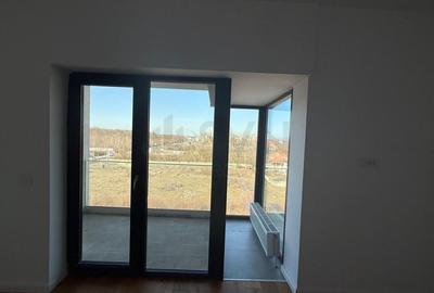 Apartament cu 3 camere semidecomandat în Central - 12