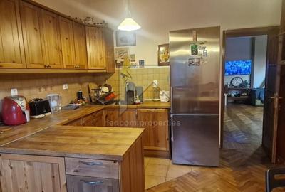 Vanzare apartament 3 camere (E1+M) in Vila (S+P+E1+M) - Teiul Doamnei - 12