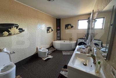 Casa P+2 , 179mp,  zona Mall Promenada - 20