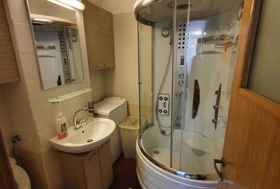 Apartament cu 3 camere decomandat în Vitan - 4