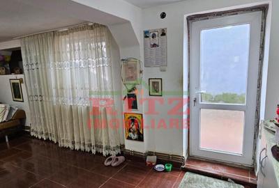 CASA DE VANZARE P 1 E - 25