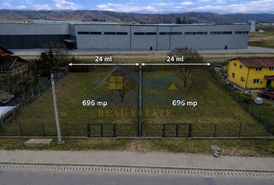 Teren Construcții intravilan de 696 mp, în Periferie - 7