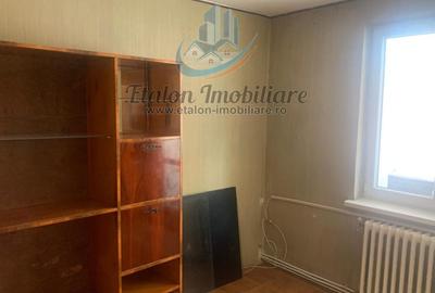 Apartament 2 camere, ultracentral, etaj4/4 Piatra Neamt