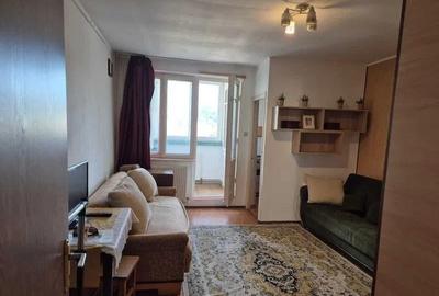 Garsoniera spatioasa cu priveliste spre munti, zona Colina Universitatii - 2