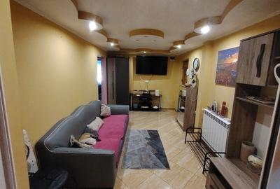 Apartament cu 3 camere decomandat în C5