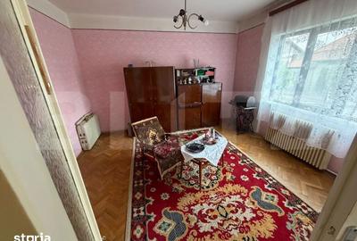 Casă cu 6 camere cu Teren 554 Mp în Solidarității - 4