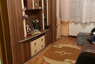 Apartament cu 4 camere decomandat în Central - 3