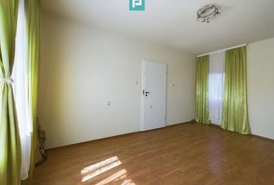 Casă cu 5 camere cu Teren 162 Mp în Central - 11