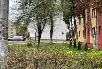 Apartament cu 3 camere semidecomandat în Central - 6