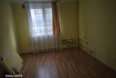 Garsonieră decomandată în Dărmănești - 5