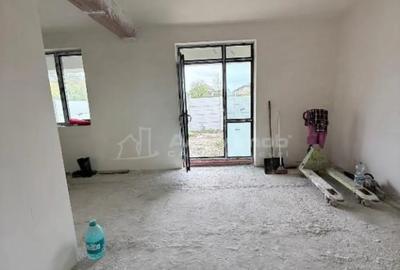 Casă cu 4 camere cu Teren 220 Mp în Prelungirea Ghencea - 3