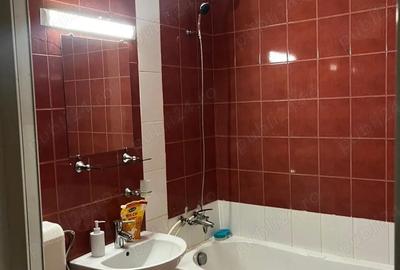 Casă cu 2 camere decomandat în Casa de Cultură - 1