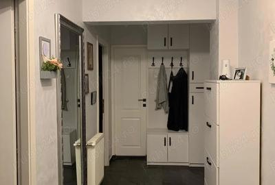 Apartament cu 3 camere decomandat în Central - 1