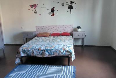 Casă cu 3 camere cu Teren 400 Mp în Central - 2