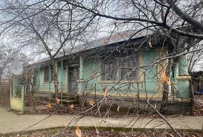 Casă cu 6 camere cu Teren 2700 Mp în Cărăpcești - 3