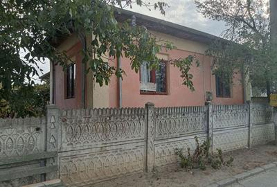 Casă cu 4 camere în Ostroveni - 3
