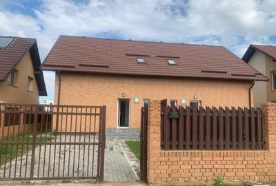 Casă cu 5 camere cu Teren 277 Mp în Malu Mare - 18