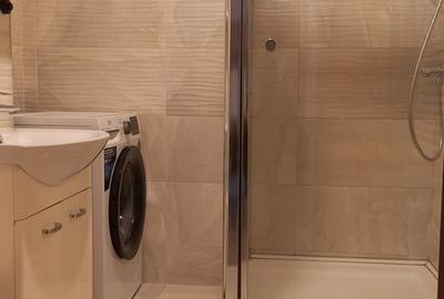 Piata Victoriei - 12