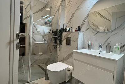 Apartament cu 2 camere decomandat în Trivale