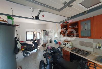 Casa 5 camere 3 bai 2 terase garaj magazie de vanzare 180 mp utili - 25