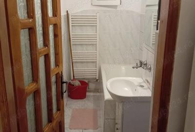 Apartament cu 2 camere nedecomandat în Central - 4