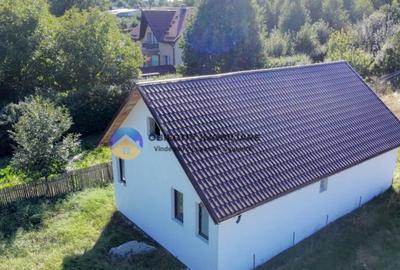 Casa + Teren de vanzare Zona Ciritei/An constructie 20 - 2