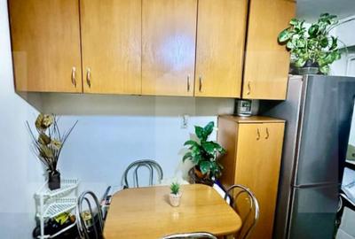 Apartament cu 2 camere decomandat în Aradului