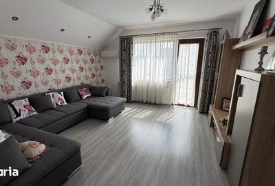 Casă cu 7 camere cu Teren 1080 Mp în Sânmartin - 14