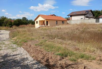 Casă cu 4 camere în Frumușani - 7