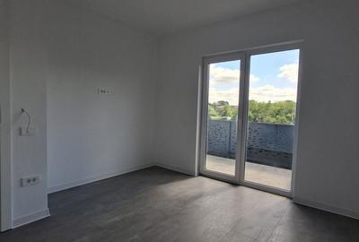 Casă individuală cu 5 camere cu Canalizare în Aradului - 11