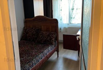 Husi. Centru. 3 camere. Etaj 3 din 4 - 7
