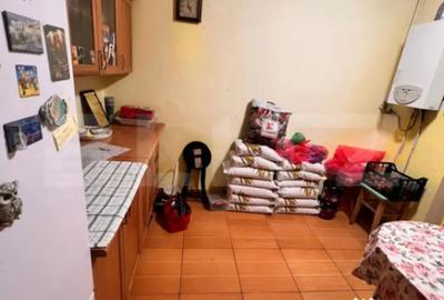 Garsonieră decomandată în Central