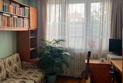 Apartament cu 4 camere nedecomandat în Crihala - 2