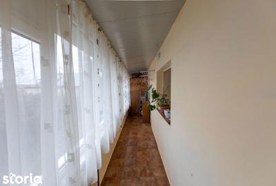 Apartament cu 2 camere semidecomandat, mobilat în Republicii - 7
