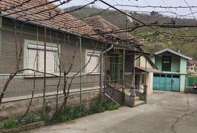 Casă cu 3 camere cu Teren 700 Mp în Hărău - 2