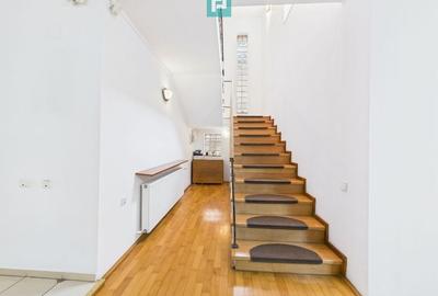 Casă spațioasă în Popești-Leordeni - 2