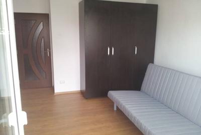 Garsonieră decomandată în Nicolina - 4