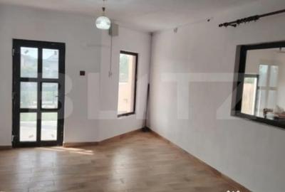 Casă cu 3 camere cu Piscina în Central - 18